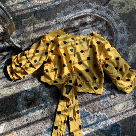 Top - Picture 2 of 4